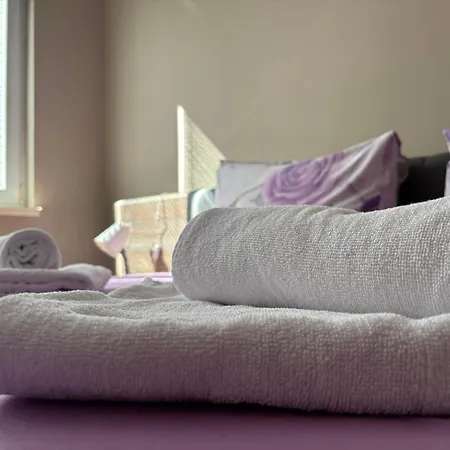 Free Parking, Near To Street , 2 Br * София
